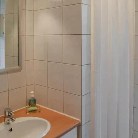 דירה Stunning In W/ Wifi And 1 Bedrooms